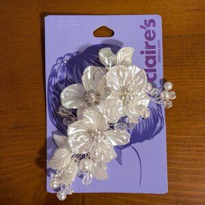 Pearlized Flower Hair Clip